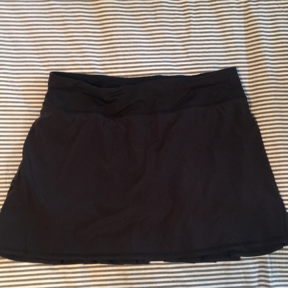Women’s Lululemon black skirt size 8tall